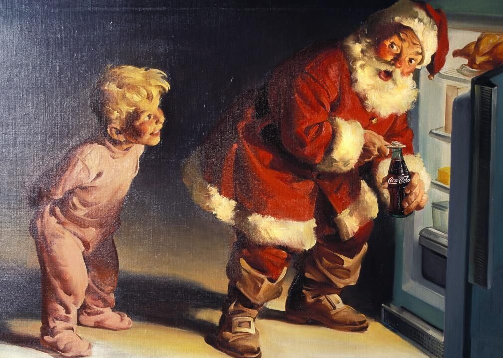 Santa Claus’ signature look